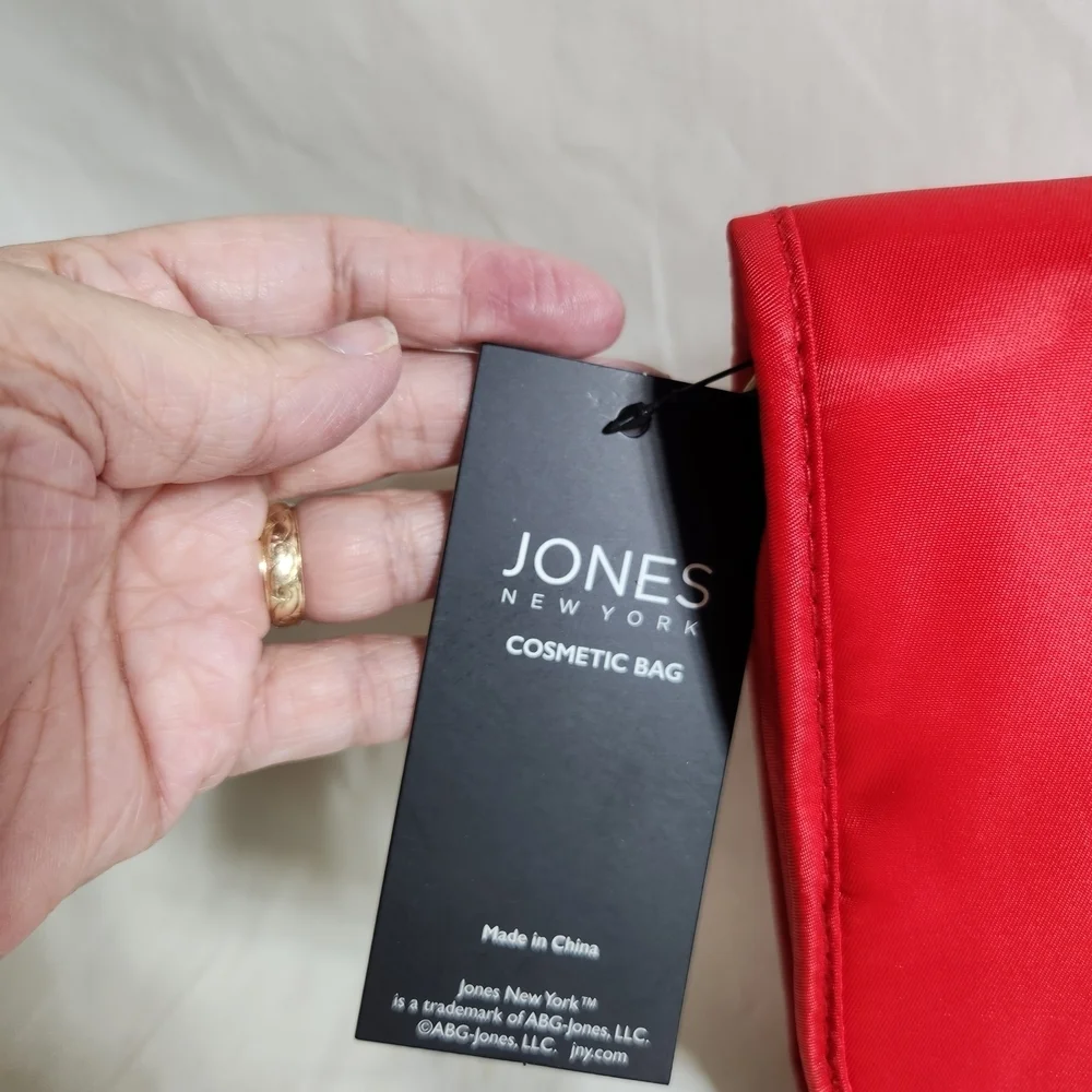 Jones New York Hanging Cosmetic Or Toilety Bag Red New With Tags